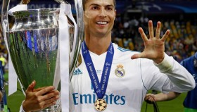 孔蒂欧冠赛场遇挑战：霍伊伦低迷，球队进攻乏力需调整